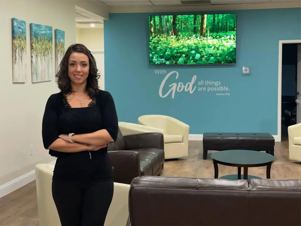 New-Chapter-Ann-Gharib-Group-Room Ann Gharib